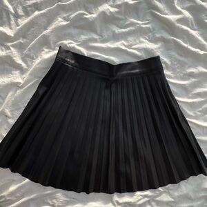 Lulu's Classic Black Skater Skirt